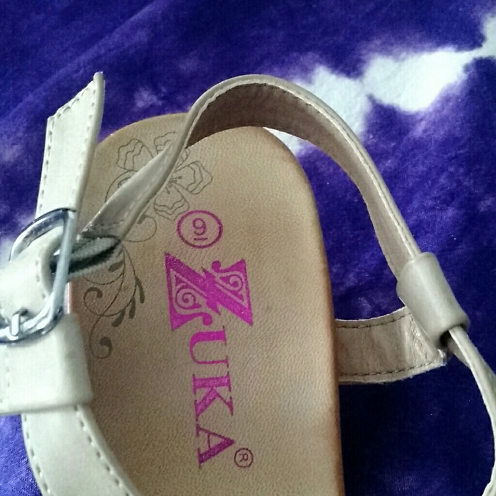 Shoes - Picture 3 of 3